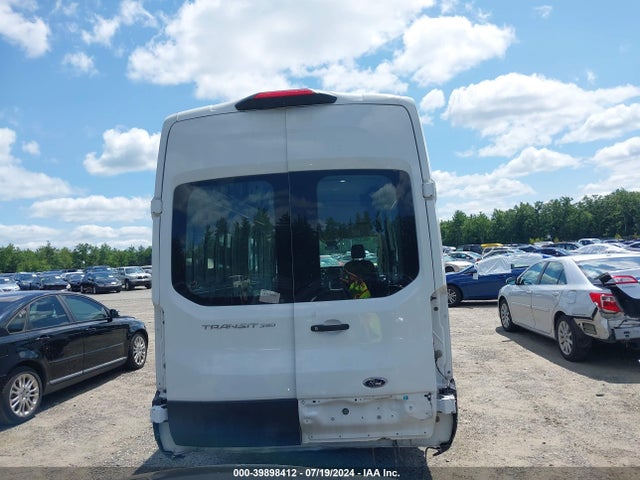 Ford Transit-350 Cargo Van 2021 1FTBW3X82MKA60747 Image 17