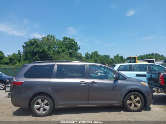 5TDKK3DC4FS557489 Toyota Sienna Le 8 Passenger