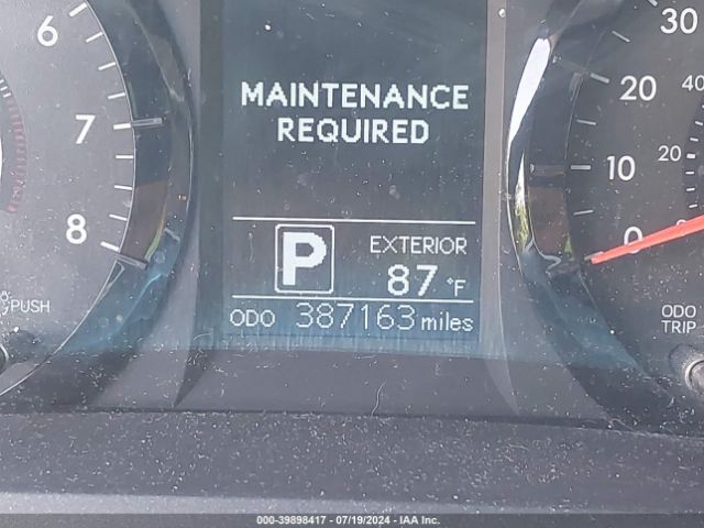 5TDKK3DC4FS557489 Toyota Sienna Le 8 Passenger