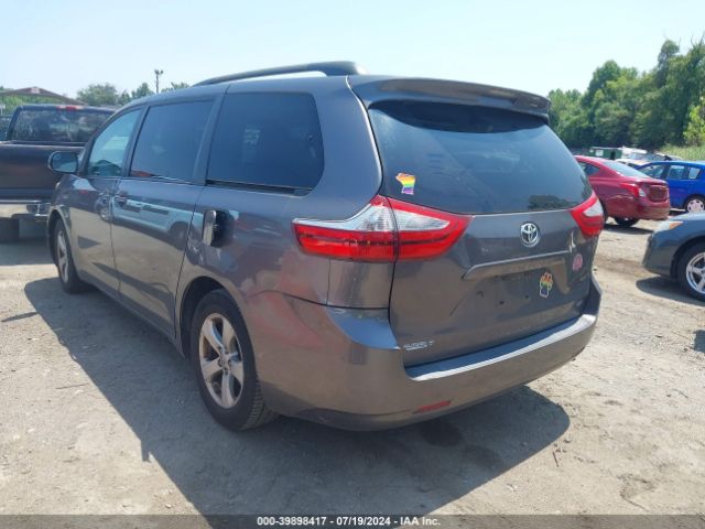 5TDKK3DC4FS557489 Toyota Sienna Le 8 Passenger