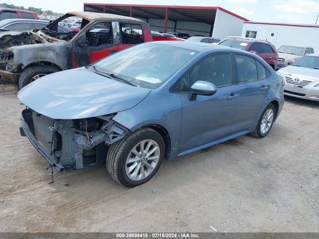 Toyota COROLLA LE 2022 JTDHPMAE5N3014093 Image 2