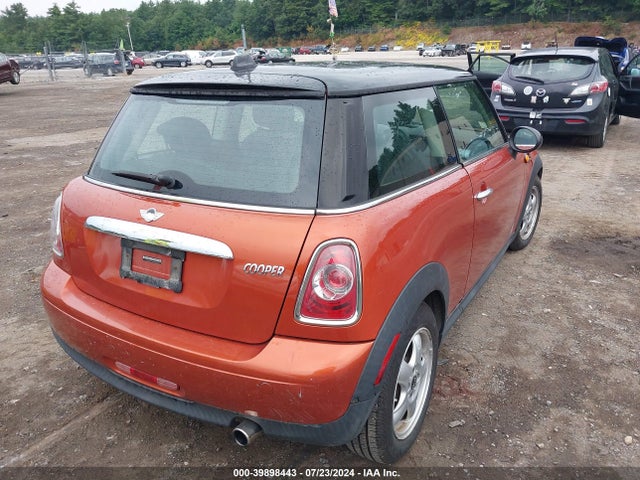2011 MINI COOPER WMWSU3C54BT095358 Photo 3