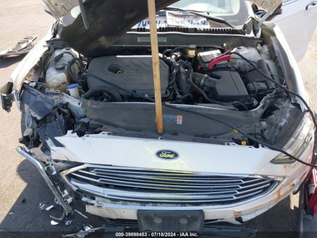 3FA6P0HD1HR247915 Ford FUSION SE
