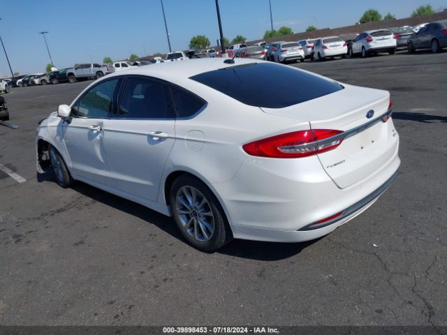 3FA6P0HD1HR247915 Ford FUSION SE
