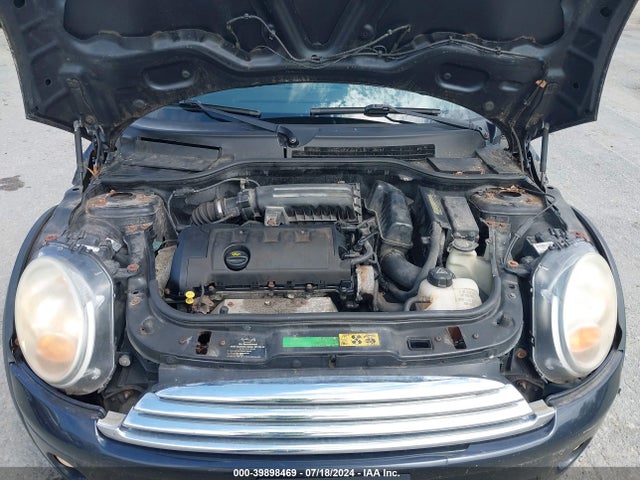 2009 MINI COOPER CLUBMAN WMWML33509TP98073 Photo 9