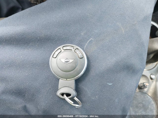 2009 MINI COOPER CLUBMAN WMWML33509TP98073 Photo 10