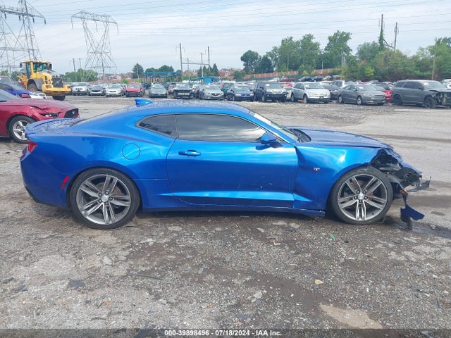 Chevrolet Camaro 2lt 2018 1G1FD1RS3J0111628 Image 13