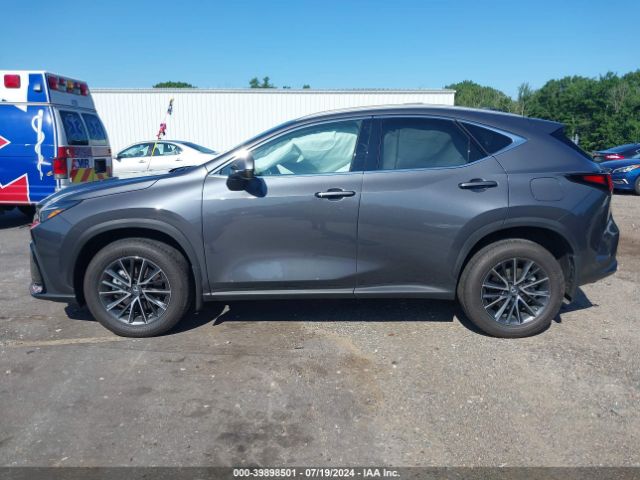 2T2GKCEZ9PC012385 Lexus Nx 350h Premium