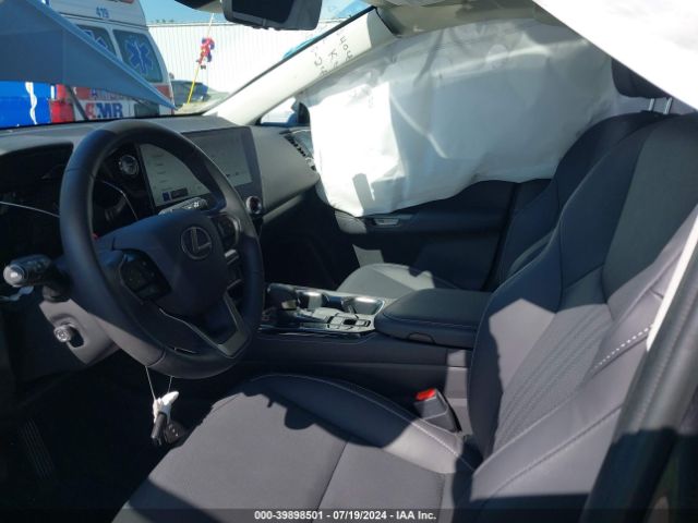 2T2GKCEZ9PC012385 Lexus Nx 350h Premium