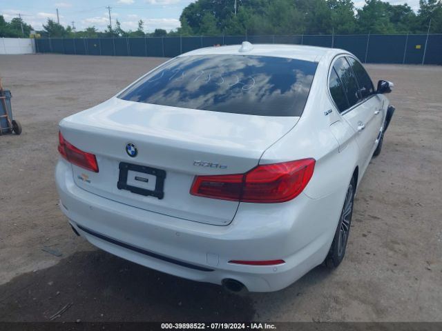 WBAJB1C55JB084007 BMW 530e Xdrive Iperformance