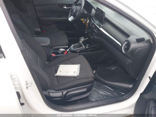 3KPF34AD2KE013742 KIA FORTE S