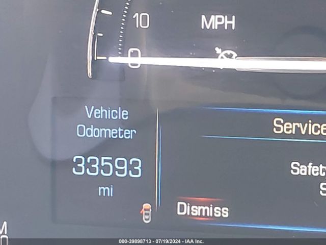 1GYKNDRS3JZ246926 Cadillac XT5 LUXURY
