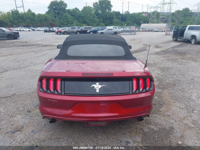 1FATP8EM4F5373398 Ford Mustang V6