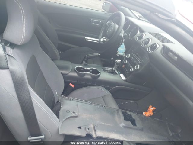 1FATP8EM4F5373398 Ford Mustang V6