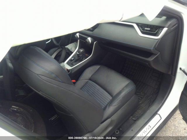 2T3E6RFV5RW053023 Toyota Rav4 Hybrid Xse