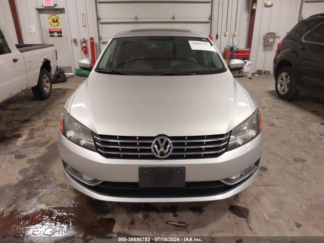 1VWCN7A35EC032705 Volkswagen Passat 2.0l Tdi Sel Premium