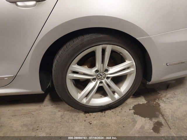 1VWCN7A35EC032705 Volkswagen Passat 2.0l Tdi Sel Premium
