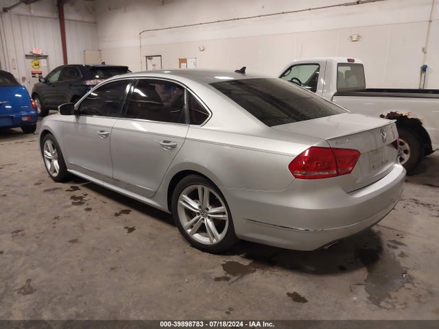 1VWCN7A35EC032705 Volkswagen Passat 2.0l Tdi Sel Premium