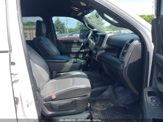 3C6UR5HJ0NG154980 RAM 2500 Tradesman  4x4 8' Box