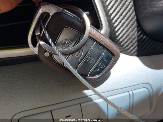 KM8J33A4XKU997451 Hyundai Tucson Value