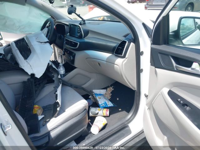 KM8J33A4XKU997451 Hyundai Tucson Value