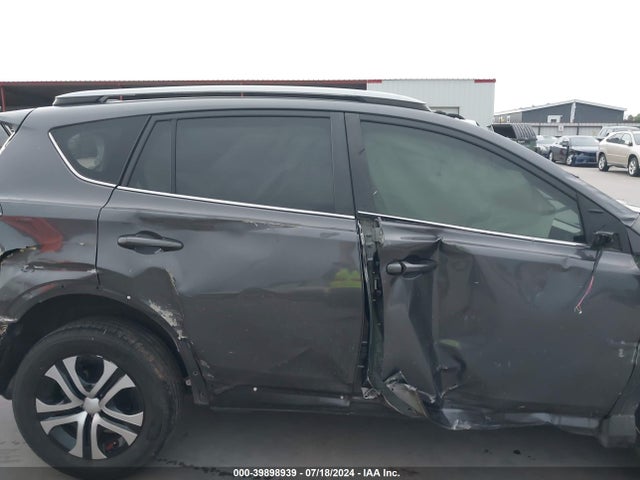 Toyota RAV4 LE 2018 JTMZFREV2JJ181404 Image 13