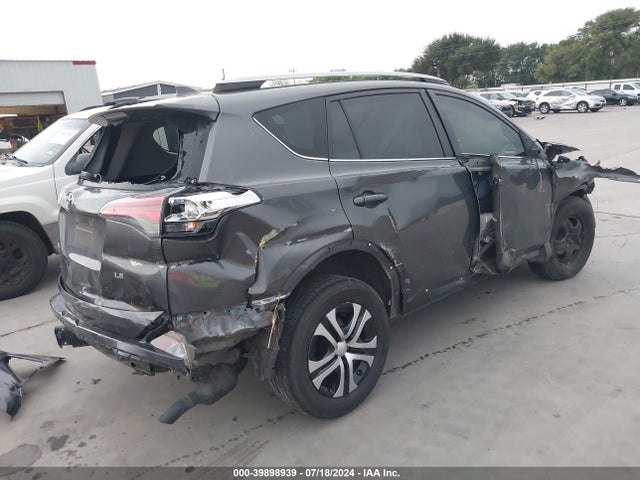 Toyota RAV4 LE 2018 JTMZFREV2JJ181404 Image 4