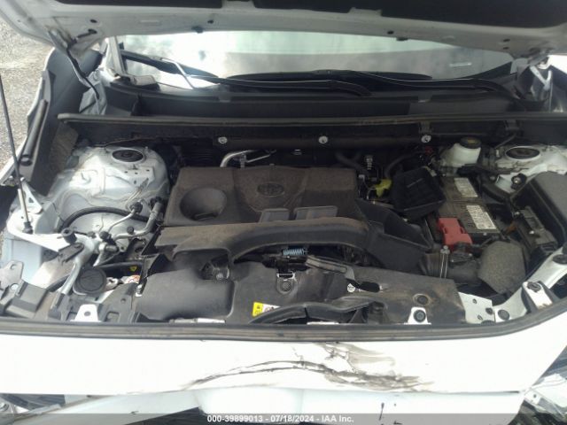 2T3P1RFV1NW252054 Toyota Rav4 Xle