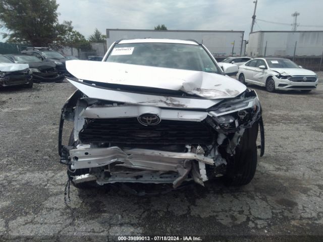 2T3P1RFV1NW252054 Toyota Rav4 Xle