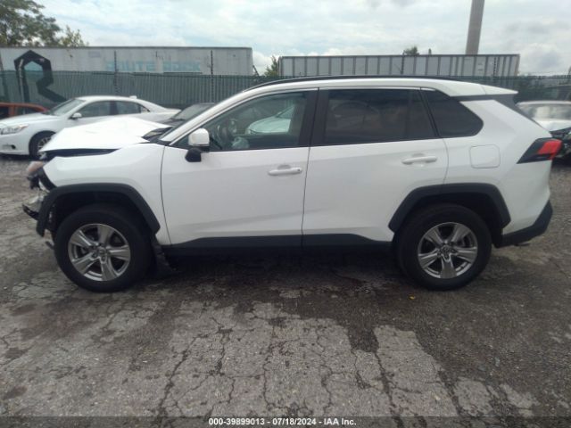 2T3P1RFV1NW252054 Toyota Rav4 Xle