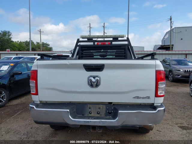 3C6UR5CJ8MG590871 RAM 2500 Tradesman  4x4 6'4 Box