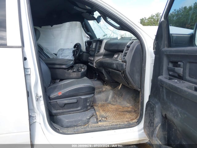3C6UR5CJ8MG590871 RAM 2500 Tradesman  4x4 6'4 Box
