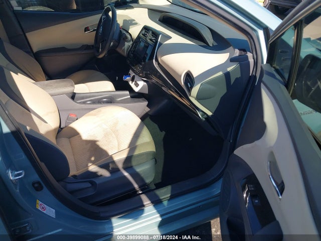 Toyota Prius Two Eco 2016 JTDKARFU0G3516338 Image 5