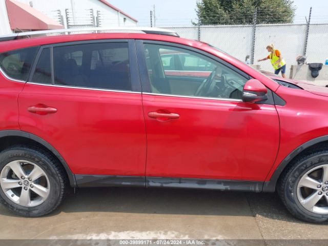 JTMRFREV8FJ017954 Toyota Rav4 Xle