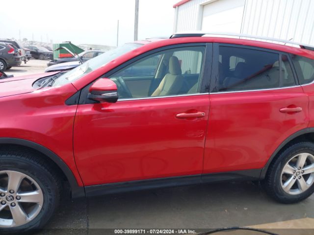 JTMRFREV8FJ017954 Toyota Rav4 Xle