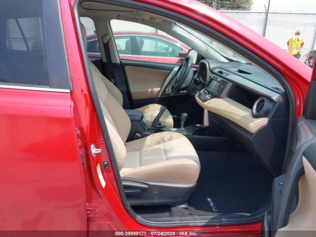 JTMRFREV8FJ017954 Toyota Rav4 Xle