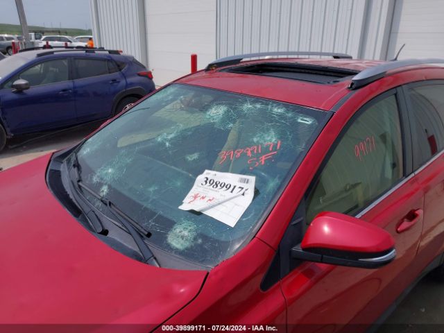 JTMRFREV8FJ017954 Toyota Rav4 Xle