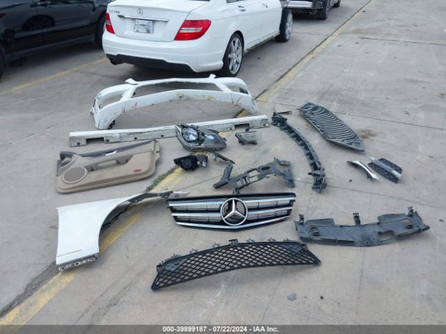 WDDGF4HB1EA957948 Mercedes-Benz C 250 Luxury/sport