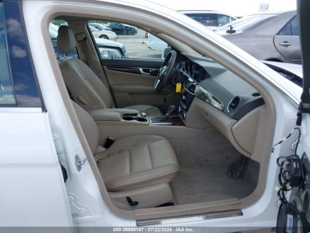 WDDGF4HB1EA957948 Mercedes-Benz C 250 Luxury/sport