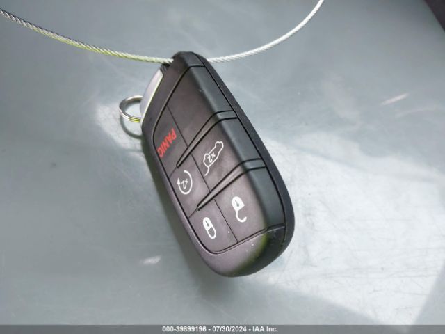 1C4RJEAG9NC152975 Jeep Grand Cherokee Wk Laredo X 4x2