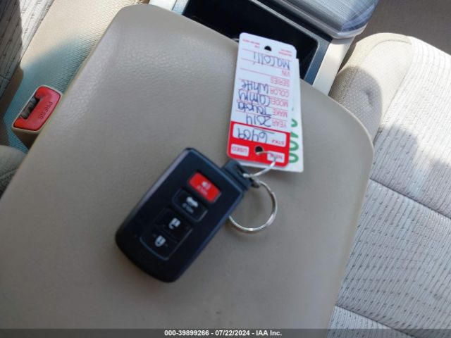 4T1BD1FK5EU099146 Toyota Camry Hybrid Le
