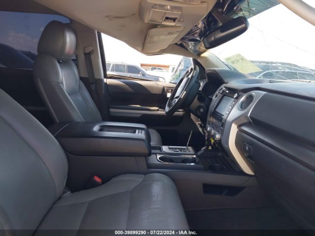 5TFEY5F14EX165026 Toyota Tundra Sr5 5.7l V8