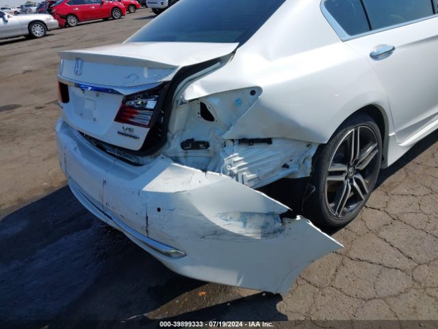1HGCR3F95GA026674 Honda Accord Touring