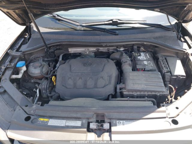 3VV2B7AX8JM219280 Volkswagen Tiguan