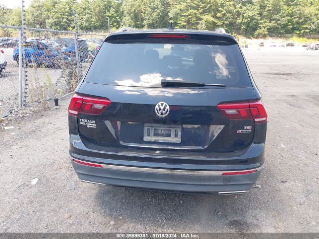 3VV2B7AX8JM219280 Volkswagen Tiguan