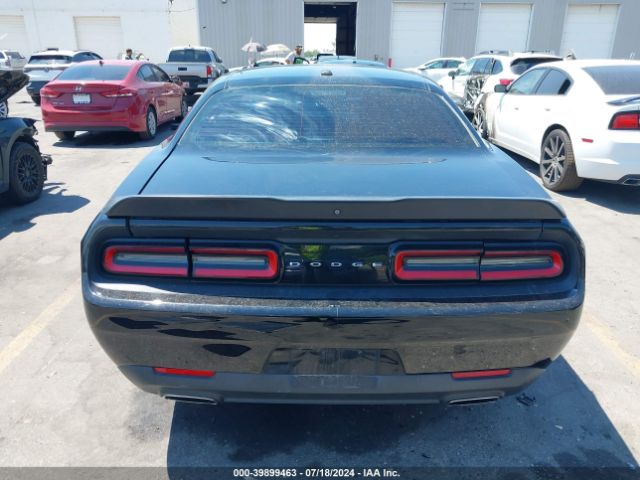 2C3CDZAG1KH596501 Dodge Challenger Sxt