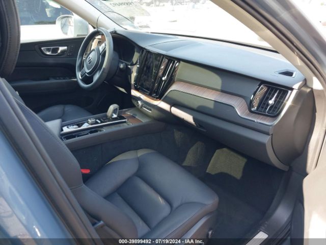 YV4L12RK9N1034897 Volvo Xc60 B5 Momentum