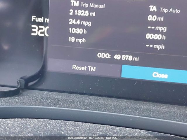 YV4L12RK9N1034897 Volvo Xc60 B5 Momentum