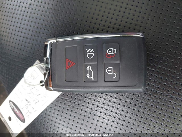 2021 JAGUAR F-PACE SADCJ2EU7MA667315 Photo 10