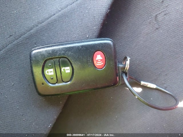 Toyota Prius Two 2014 JTDKN3DU4E1809379 Image 11